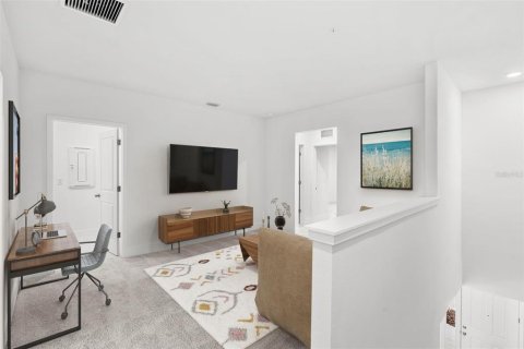 Townhouse in Ocoee, Florida 3 bedrooms, 179.77 sq.m. № 2142870 - photo 10