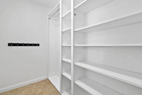 Touwnhouse à louer à Jupiter, Floride: 4 chambres, 170.01 m2 № 2385500 - photo 19