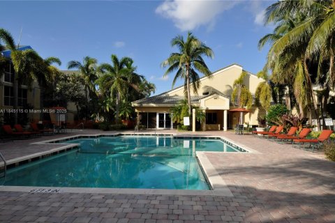 Condominio en venta en Tamarac, Florida, 1 dormitorio, 57.13 m2 № 1962705 - foto 20