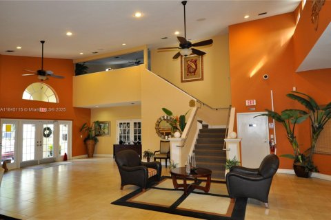 Condominio en venta en Tamarac, Florida, 1 dormitorio, 57.13 m2 № 1962705 - foto 26