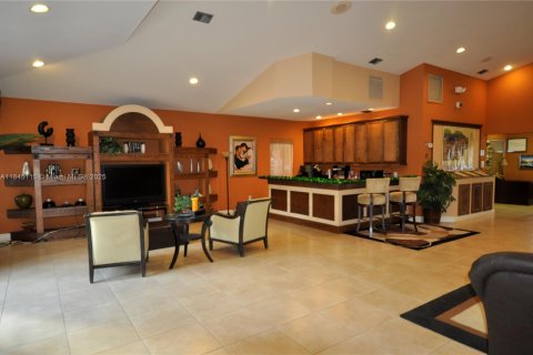 Condominio en venta en Tamarac, Florida, 1 dormitorio, 57.13 m2 № 1962705 - foto 22