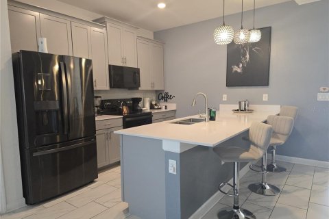 Adosado en venta en Davenport, Florida, 5 dormitorios, 201.32 m2 № 2230066 - foto 6