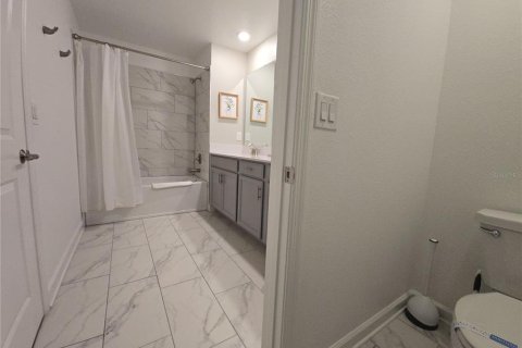 Adosado en venta en Davenport, Florida, 5 dormitorios, 201.32 m2 № 2230066 - foto 14