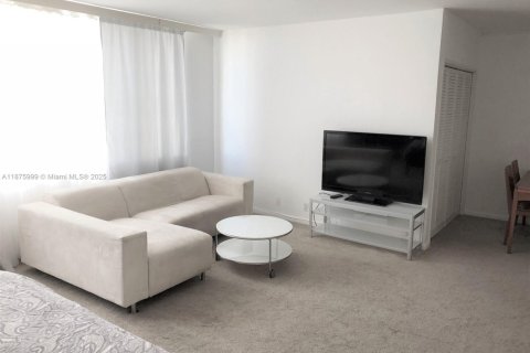 Condo in Miami Beach, Florida  № 1923712 - photo 5