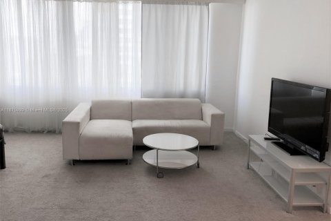 Condo in Miami Beach, Florida  № 1923712 - photo 4