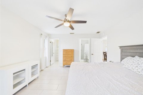 House in Summerfield, Florida 3 bedrooms, 164.99 sq.m. № 1761395 - photo 21