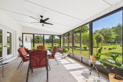 House in Summerfield, Florida 3 bedrooms, 164.99 sq.m. № 1761395 - photo 4