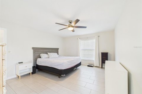 House in Summerfield, Florida 3 bedrooms, 164.99 sq.m. № 1761395 - photo 17