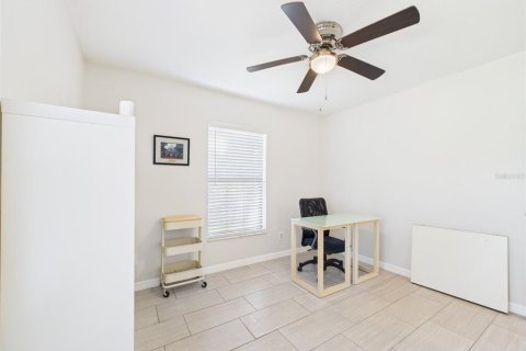 House in Summerfield, Florida 3 bedrooms, 164.99 sq.m. № 1761395 - photo 13