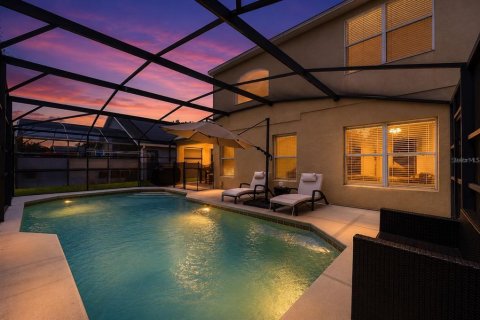 House in Davenport, Florida 5 bedrooms, 207.64 sq.m. № 2210174 - photo 29