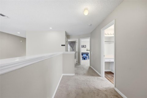 House in Davenport, Florida 5 bedrooms, 207.64 sq.m. № 2210174 - photo 22