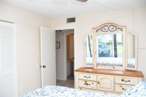 Condo in Punta Gorda, Florida, 2 bedrooms  № 1719219 - photo 24