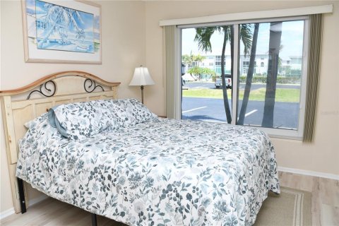 Condo in Punta Gorda, Florida, 2 bedrooms  № 1719219 - photo 23