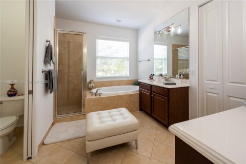 Touwnhouse à vendre à Sunrise, Floride: 4 chambres, 176.05 m2 № 2066847 - photo 24