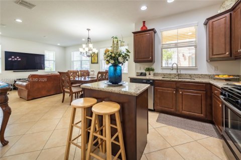Touwnhouse à vendre à Sunrise, Floride: 4 chambres, 176.05 m2 № 2066847 - photo 8