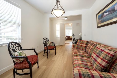 Touwnhouse à vendre à Sunrise, Floride: 4 chambres, 176.05 m2 № 2066847 - photo 17