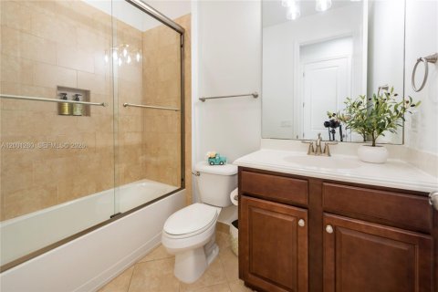 Touwnhouse à vendre à Sunrise, Floride: 4 chambres, 176.05 m2 № 2066847 - photo 27