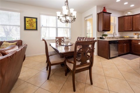 Touwnhouse à vendre à Sunrise, Floride: 4 chambres, 176.05 m2 № 2066847 - photo 6