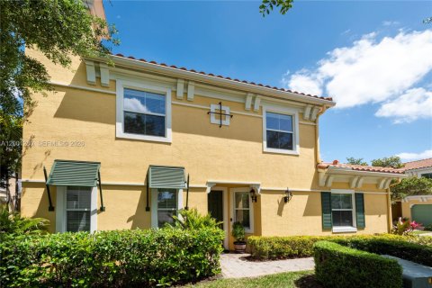 Touwnhouse à vendre à Sunrise, Floride: 4 chambres, 176.05 m2 № 2066847 - photo 3
