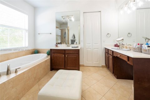 Touwnhouse à vendre à Sunrise, Floride: 4 chambres, 176.05 m2 № 2066847 - photo 23