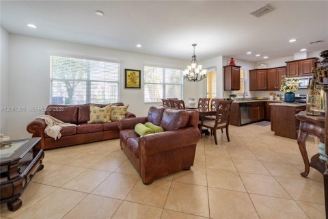 Touwnhouse à vendre à Sunrise, Floride: 4 chambres, 176.05 m2 № 2066847 - photo 4