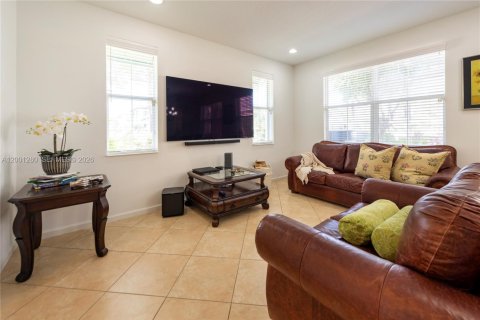 Touwnhouse à vendre à Sunrise, Floride: 4 chambres, 176.05 m2 № 2066847 - photo 5