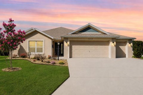 Casa en The Villages, Florida 3 dormitorios, 142.23 m2 № 2235814