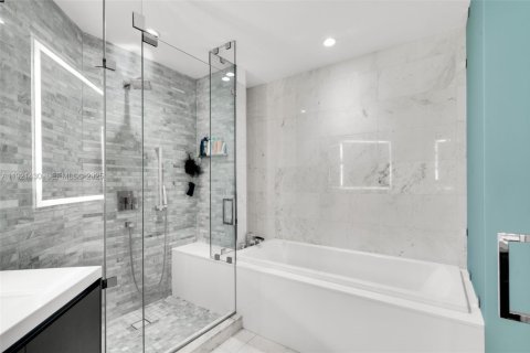 Купить кондоминиум в Майами, Флорида 2 спальни, 144.83м2, № 1986449 - фото 15