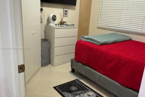 Condominio en alquiler en Davie, Florida, 3 dormitorios, 102.47 m2 № 1949794 - foto 15