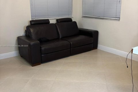 Condominio en alquiler en Davie, Florida, 3 dormitorios, 102.47 m2 № 1949794 - foto 12