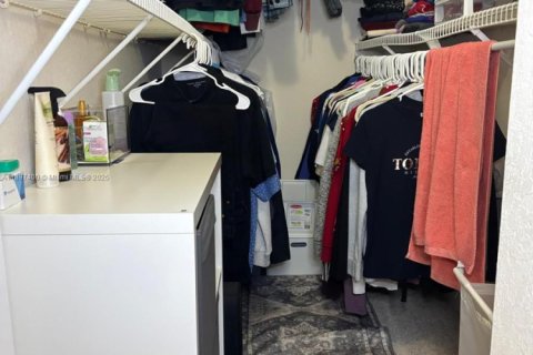 Condominio en alquiler en Davie, Florida, 3 dormitorios, 102.47 m2 № 1949794 - foto 22