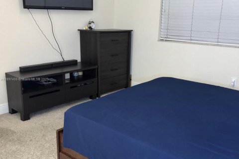 Condominio en alquiler en Davie, Florida, 3 dormitorios, 102.47 m2 № 1949794 - foto 19