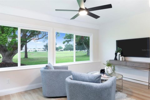 Villa ou maison à vendre à Pinellas Park, Floride: 2 chambres, 108.23 m2 № 2220412 - photo 17