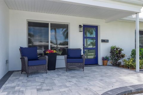 Villa ou maison à vendre à Pinellas Park, Floride: 2 chambres, 108.23 m2 № 2220412 - photo 2