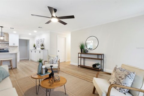 Villa ou maison à vendre à Pinellas Park, Floride: 2 chambres, 108.23 m2 № 2220412 - photo 8