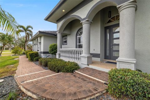 Villa ou maison à vendre à Punta Gorda, Floride: 3 chambres, 326.37 m2 № 1541878 - photo 18