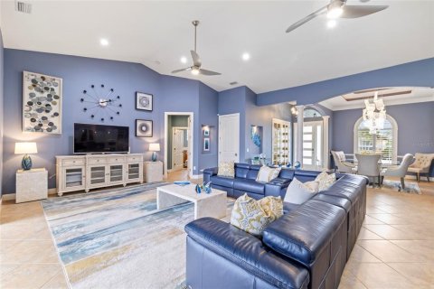 Villa ou maison à vendre à Punta Gorda, Floride: 3 chambres, 326.37 m2 № 1541878 - photo 3