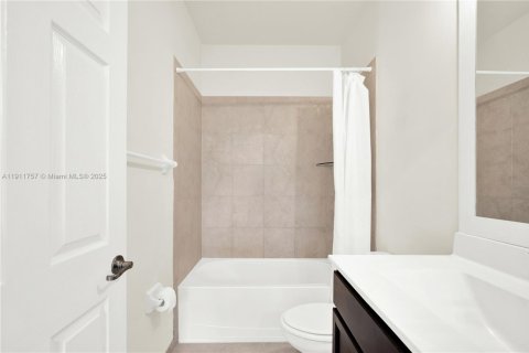 Touwnhouse à vendre à Homestead, Floride: 3 chambres, 141.58 m2 № 1966801 - photo 22