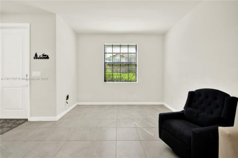 Touwnhouse à vendre à Homestead, Floride: 3 chambres, 141.58 m2 № 1966801 - photo 14