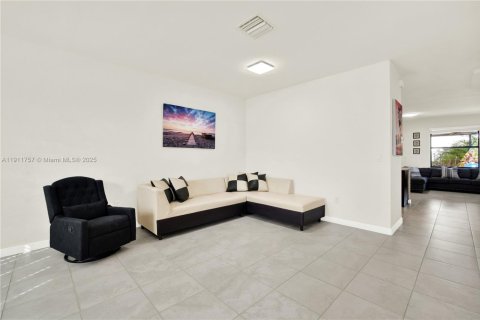 Touwnhouse à vendre à Homestead, Floride: 3 chambres, 141.58 m2 № 1966801 - photo 9