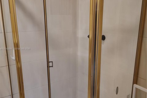 Villa ou maison à louer à Miami, Floride: 1 chambre, 55.74 m2 № 2182236 - photo 20