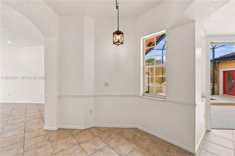 House in Coral Springs, Florida 4 bedrooms, 229.65 sq.m. № 2357213 - photo 30