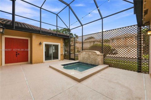 House in Coral Springs, Florida 4 bedrooms, 229.65 sq.m. № 2357213 - photo 7