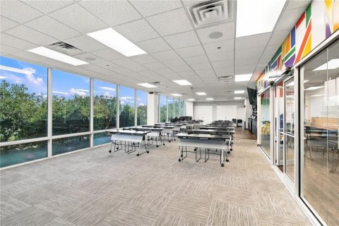 Immobilier commercial à vendre à Valrico, Floride: 1862.69 m2 № 2425279 - photo 10
