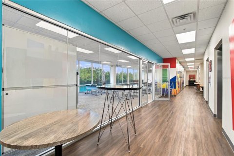 Immobilier commercial à vendre à Valrico, Floride: 1862.69 m2 № 2425279 - photo 9