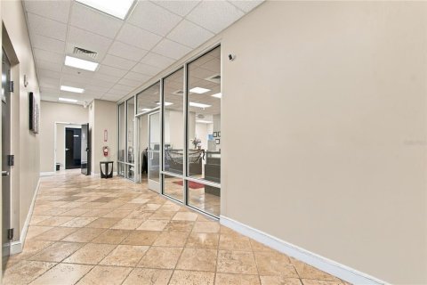 Immobilier commercial à vendre à Valrico, Floride: 1862.69 m2 № 2425279 - photo 7