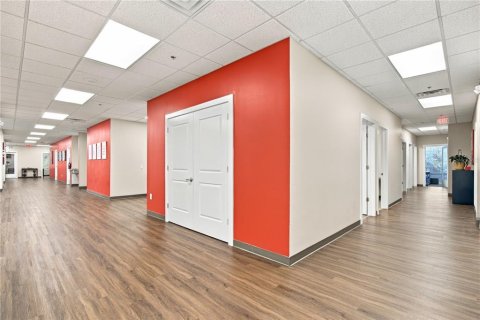 Immobilier commercial à vendre à Valrico, Floride: 1862.69 m2 № 2425279 - photo 15