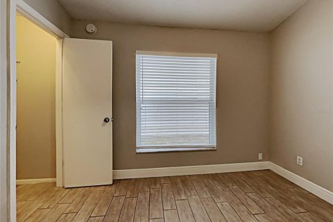 House in Apopka, Florida 3 bedrooms, 103.12 sq.m. № 2221764 - photo 10