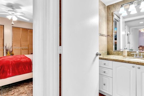 Adosado en venta en Pembroke Park, Florida, 2 dormitorios, 97.18 m2 № 2154293 - foto 22