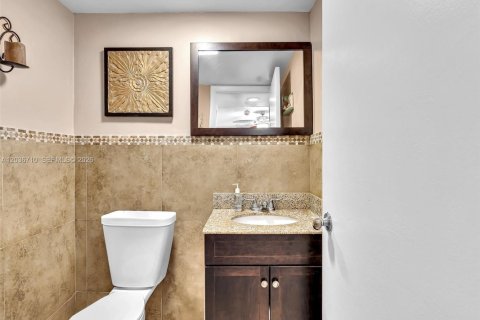 Adosado en venta en Pembroke Park, Florida, 2 dormitorios, 97.18 m2 № 2154293 - foto 20